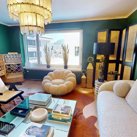 Chesa Brattas 8 サンモリッツ